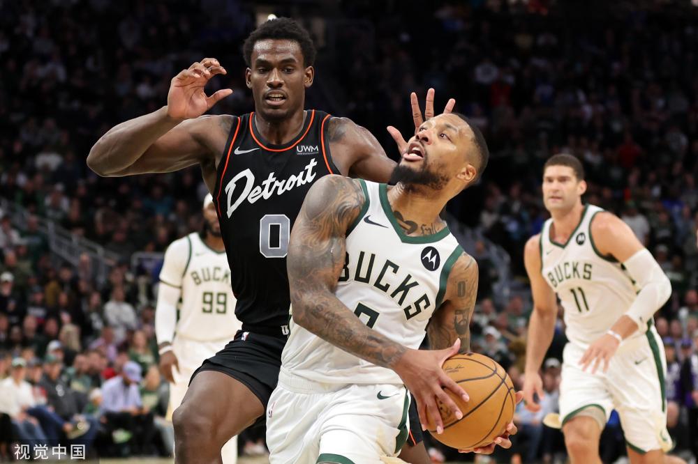 一个怀揣梦 一个怀揣梦